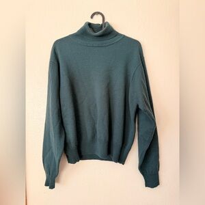 JEANNE PIERRE Deep Green Turtleneck Sweater